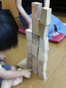 201308174